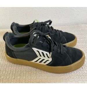 Cariuma Catiba Pro Low Black Ivory Gum Suede Sustainable Skate Shoes W7 M5.5